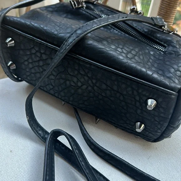 NWT Studded Skull Black Bag - Picture 8 of 11